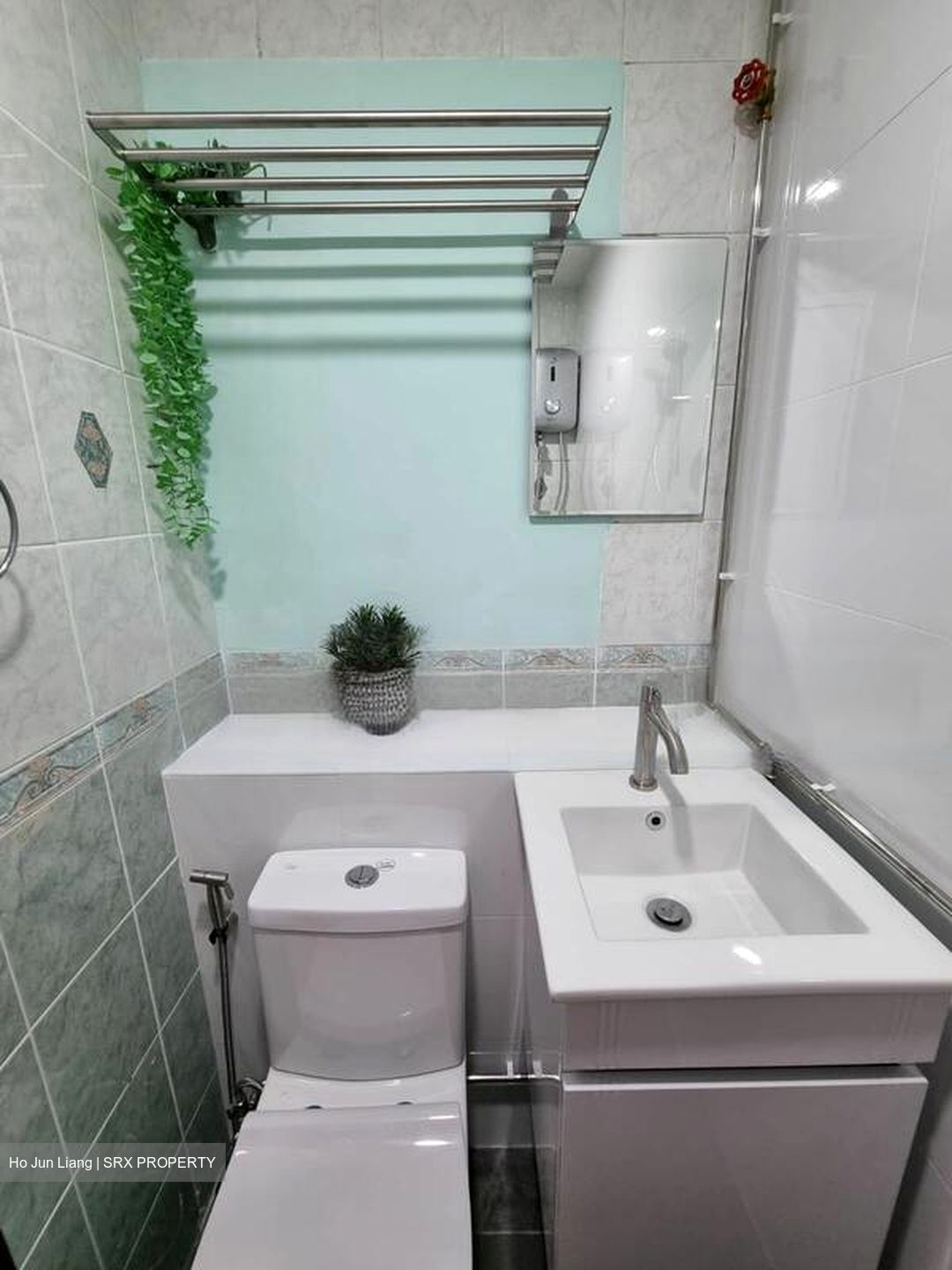 Simei Green Condominium (D18), Condominium #497812001